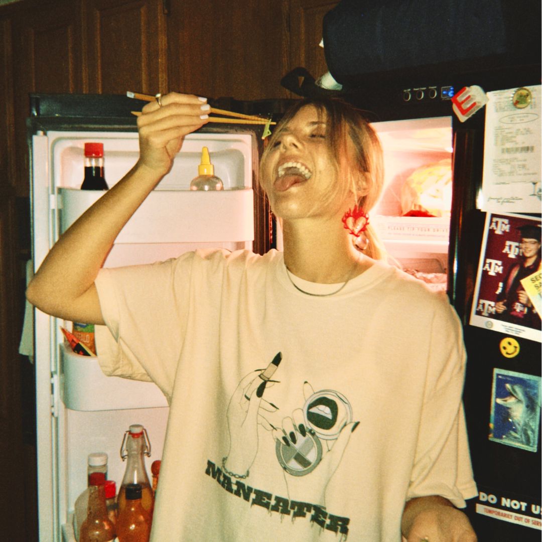Man Eater | Oversized Tee